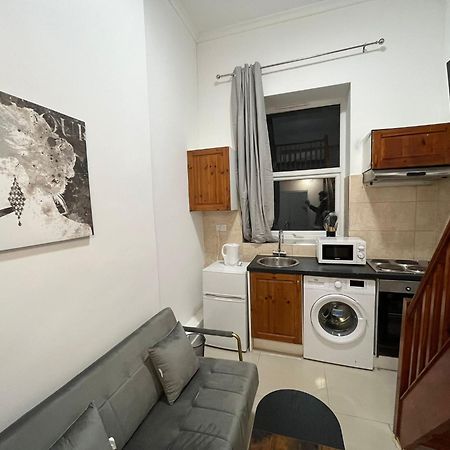 Modern Studios Queenspark Londyn Pokój zdjęcie