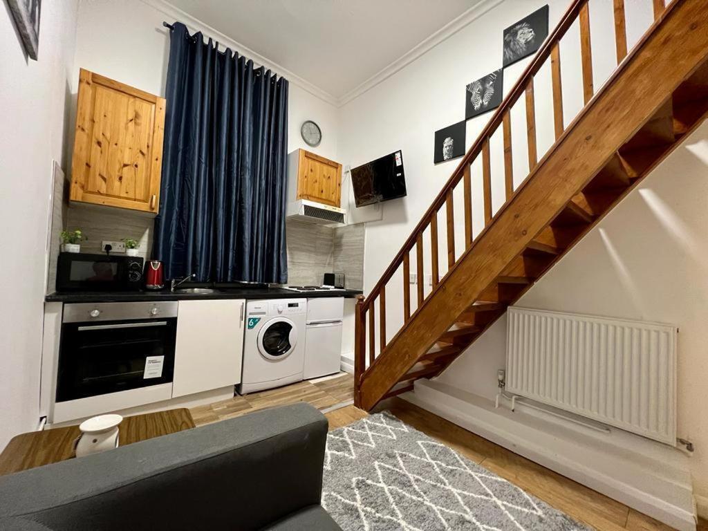 Modern Studios Queenspark Londyn Zewnętrze zdjęcie