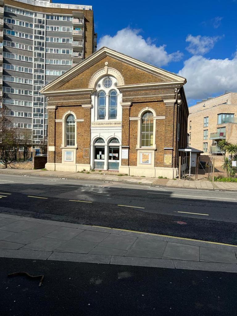 Modern Studios Queenspark Londyn Zewnętrze zdjęcie