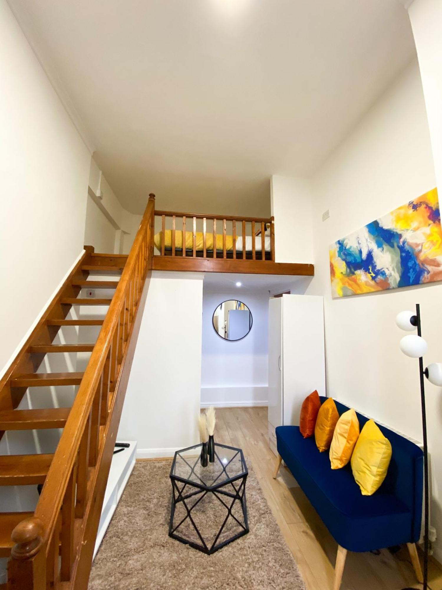 Modern Studios Queenspark Londyn Zewnętrze zdjęcie