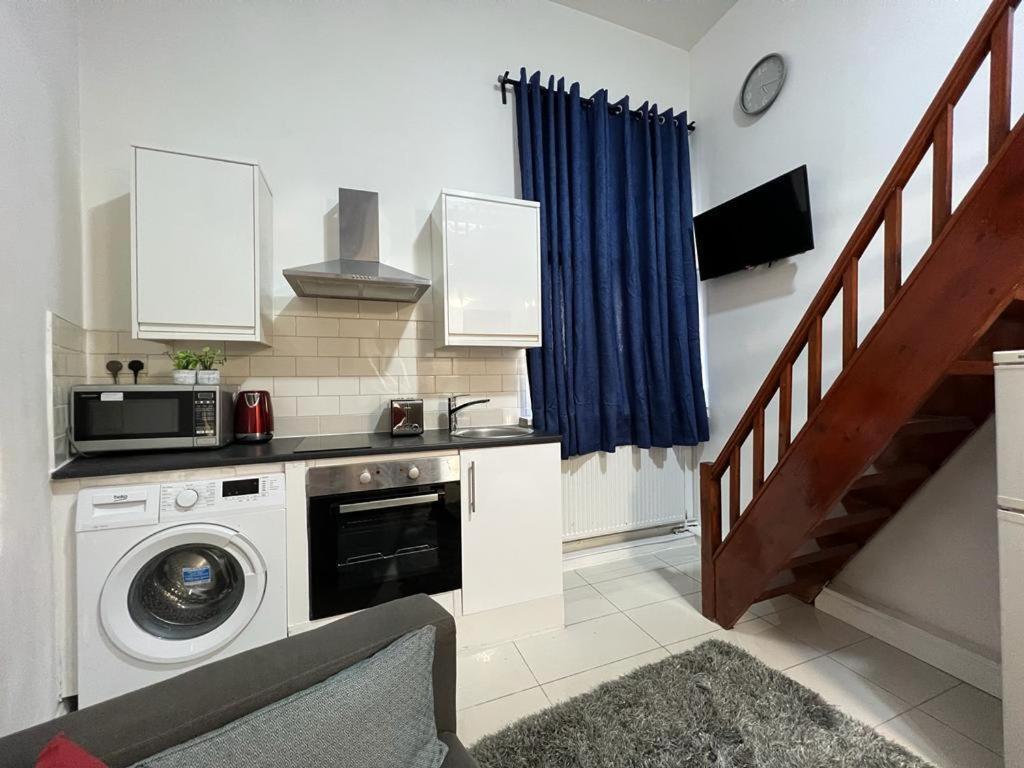 Modern Studios Queenspark Londyn Pokój zdjęcie