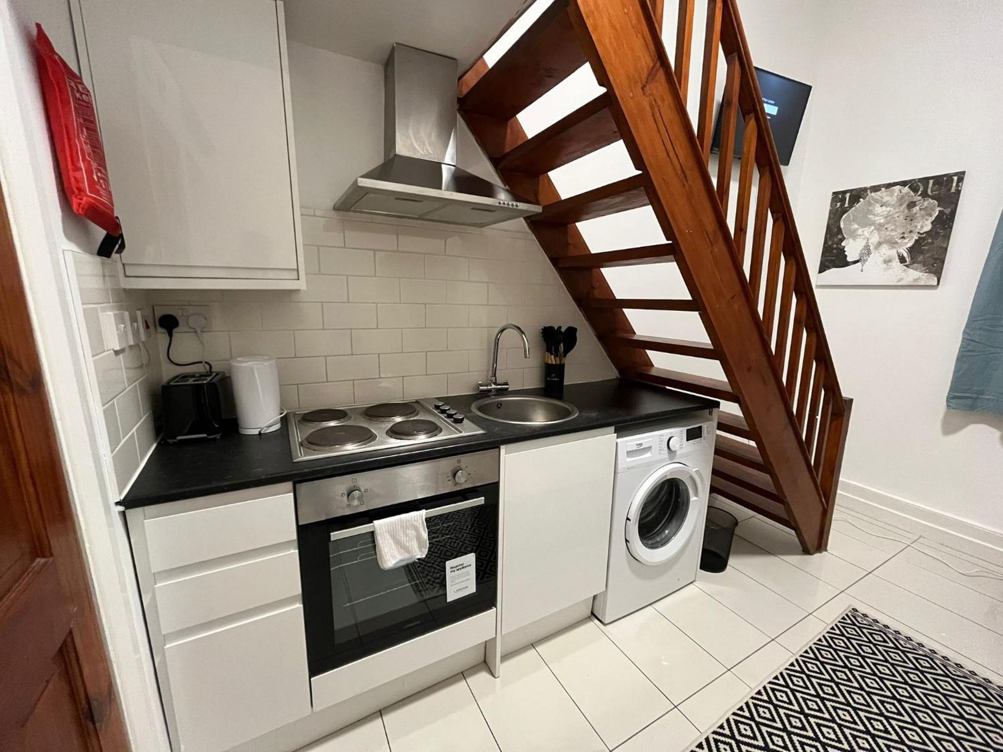 Modern Studios Queenspark Londyn Pokój zdjęcie