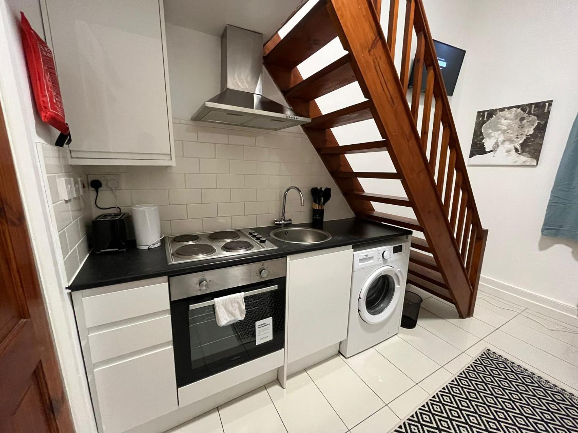 Modern Studios Queenspark Londyn Pokój zdjęcie