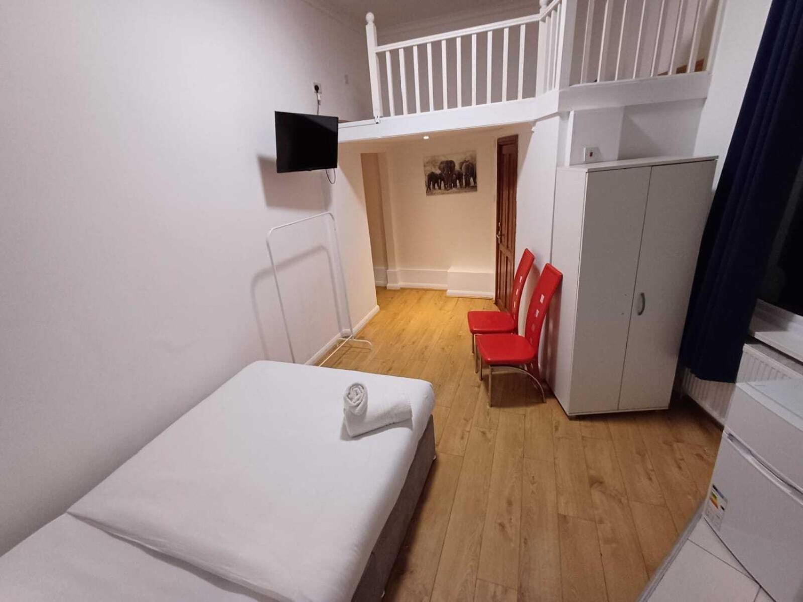 Modern Studios Queenspark Londyn Pokój zdjęcie