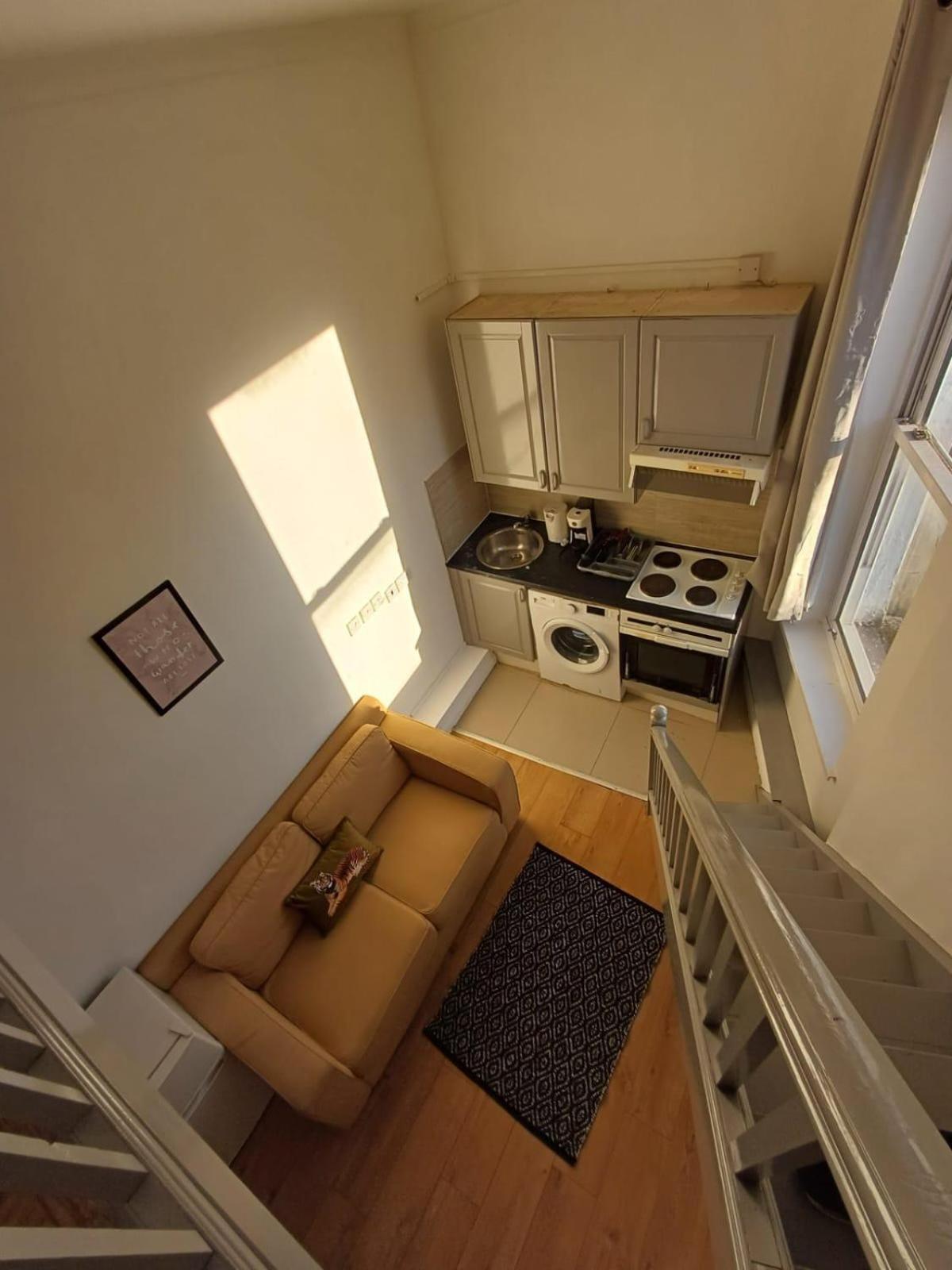 Modern Studios Queenspark Londyn Pokój zdjęcie